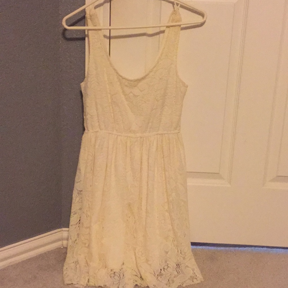 Lace Dress - Picture 2 of 2